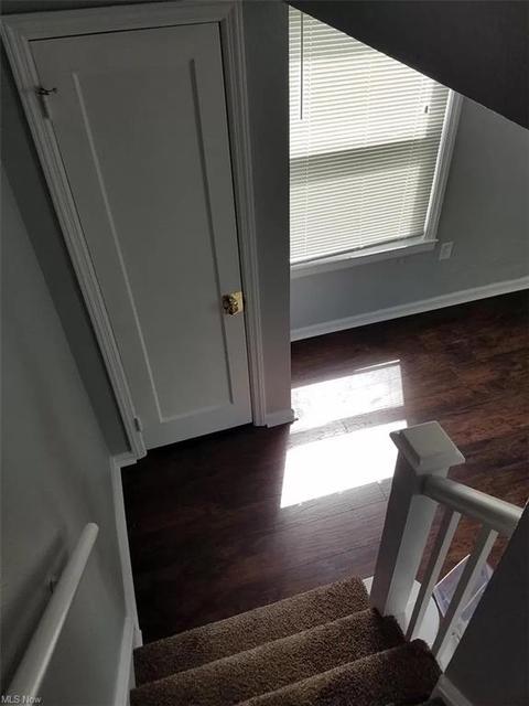 1470 E 256th St, Euclid, OH 44132 photo 5