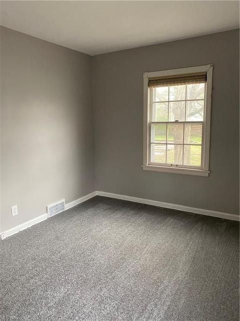5430 Grasmere Ave, Maple Heights, OH 44137 photo 8