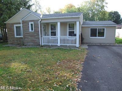 27 Mentor On The Lake Homes For Sale Mentor On The Lake Oh Real Estate Movoto