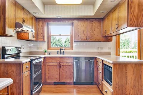 4590 Pinewood Path, Copley, OH 44321 photo 8