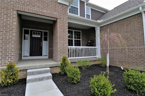 722 Nancy Dr, Aurora, OH 44202 photo 3