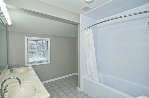 344 E 197th St, Euclid, OH 44119 photo 19