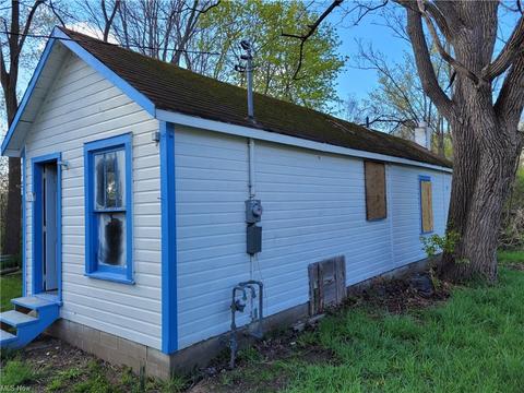 511 Dewitt St, Lorain, OH 44055 photo 3