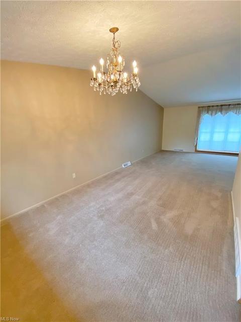 4274 Aimee Ln, Willoughby, OH 44094 photo 18