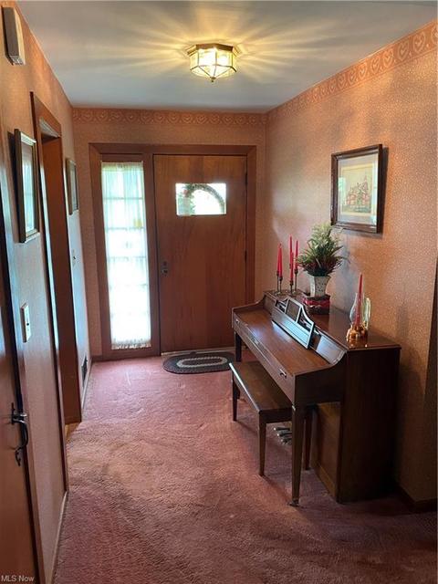 107 E 9th St, Williamstown, WV 26187 photo 7