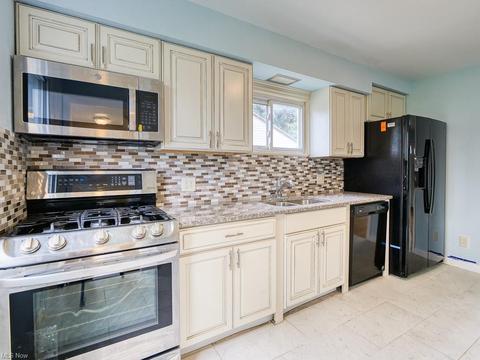 6025 Smith Rd, Brook Park, OH 44142 photo 8
