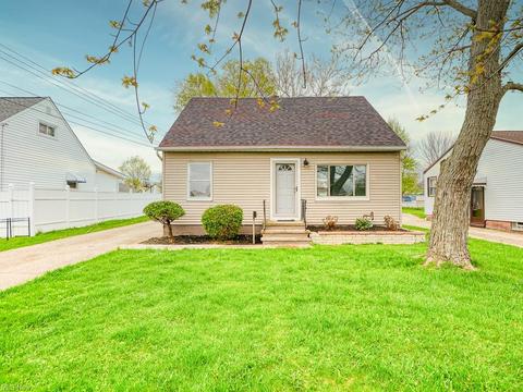 6025 Smith Rd, Brook Park, OH 44142 photo 1