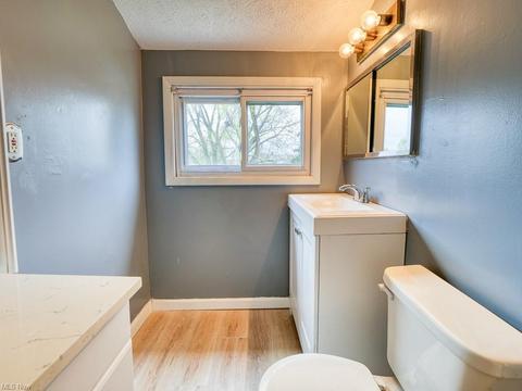 6025 Smith Rd, Brook Park, OH 44142 photo 20