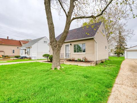 6025 Smith Rd, Brook Park, OH 44142 photo 3