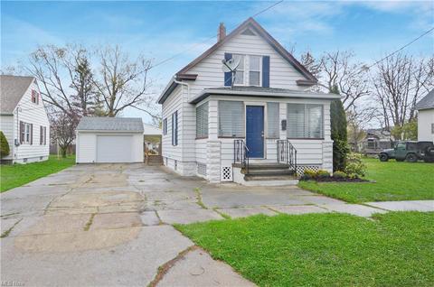 1447 W 10th St, Ashtabula, OH 44004 photo 1