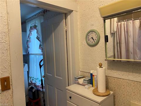 826 Madison Ave, Ashtabula, OH 44004 photo 11