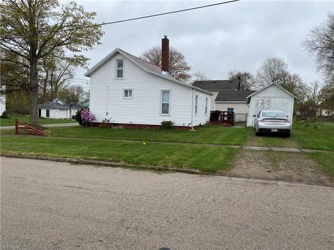 826 Madison Ave, Ashtabula, OH 44004 photo 1