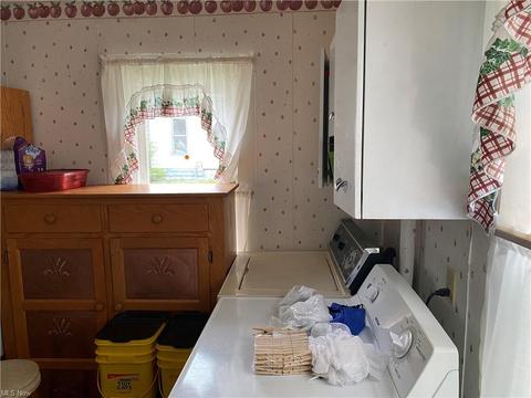 826 Madison Ave, Ashtabula, OH 44004 photo 9