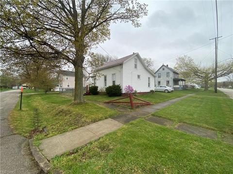 826 Madison Ave, Ashtabula, OH 44004 photo 4