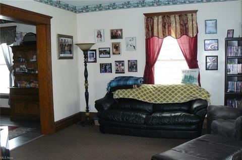 637 W 35th St, Ashtabula, OH 44004 photo 6