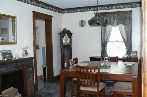 637 W 35th St, Ashtabula, OH 44004 photo 4
