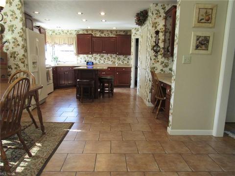 1420 Stowe Rd, Ashtabula, OH 44004 photo 7