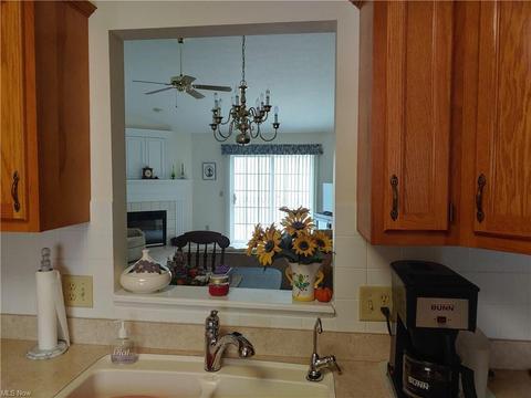 3196 Mariners Island Dr NW, Canton, OH 44708 photo 6