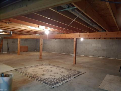 3196 Mariners Island Dr NW, Canton, OH 44708 photo 23