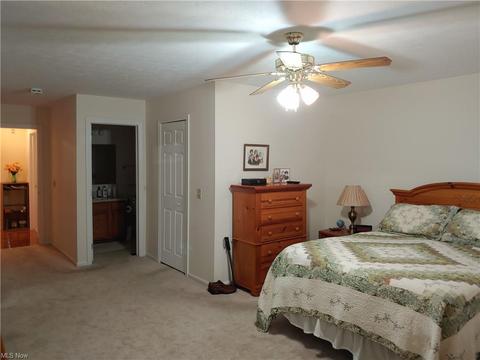 3196 Mariners Island Dr NW, Canton, OH 44708 photo 14
