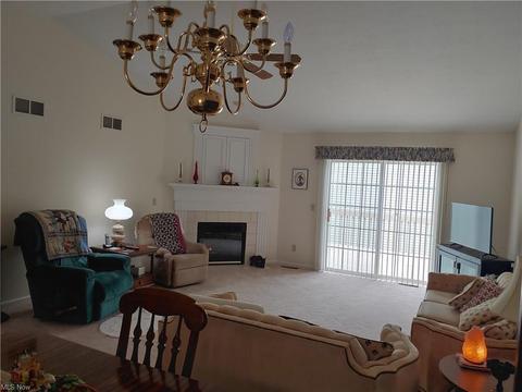 3196 Mariners Island Dr NW, Canton, OH 44708 photo 7