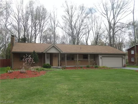 7411 W Parkside Dr, Boardman, OH 44512 photo 2