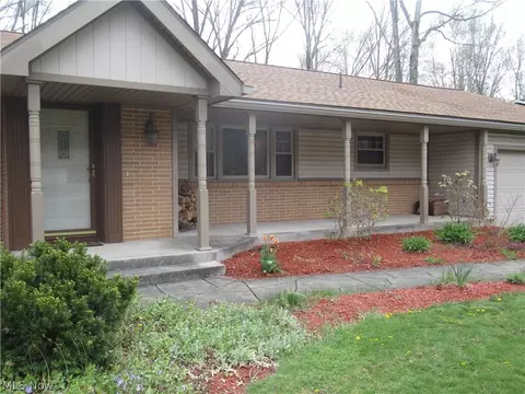 7411 W Parkside Dr, Boardman, OH 44512 photo 3