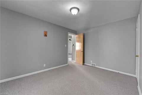 312 E 280 St, Euclid, OH 44132 photo 12