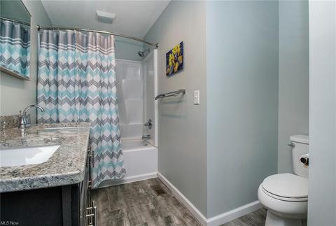 211 Park St, Dover, OH 44622 photo 14