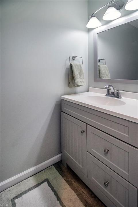 211 Park St, Dover, OH 44622 photo 16