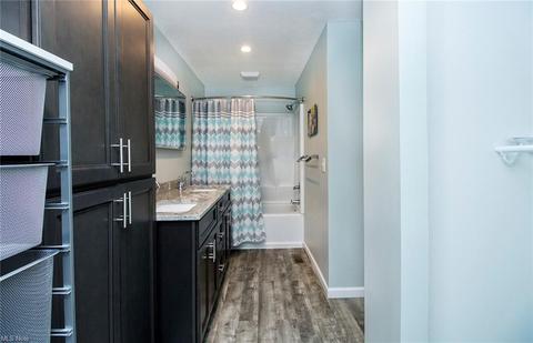 211 Park St, Dover, OH 44622 photo 13