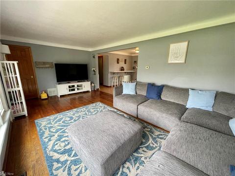297 E 307th St, Willowick, OH 44095 photo 3