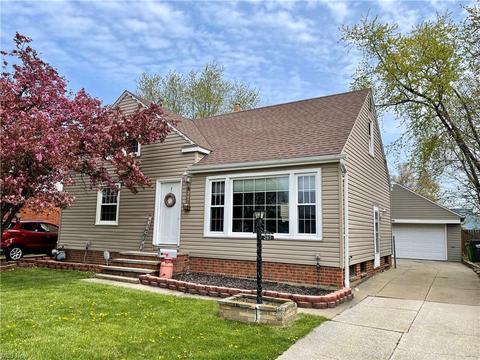 297 E 307th St, Willowick, OH 44095 photo 1