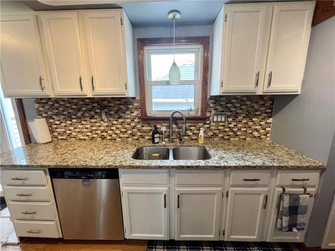 297 E 307th St, Willowick, OH 44095 photo 4
