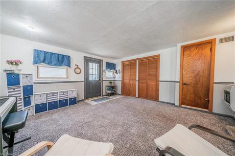 393 Olive St, Elyria, OH 44035 photo 14