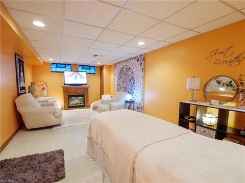 94 E 203rd St, Euclid, OH 44123 photo 27