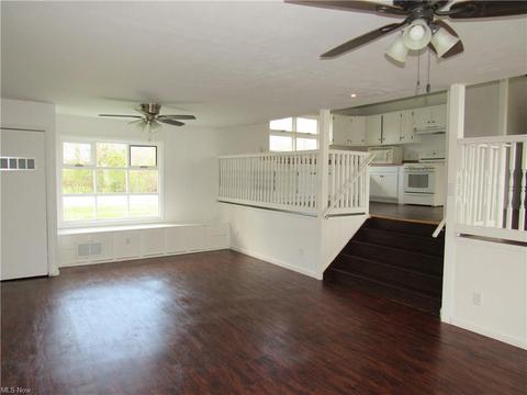 7772 Oberlin Rd, Elyria, OH 44035 photo 3