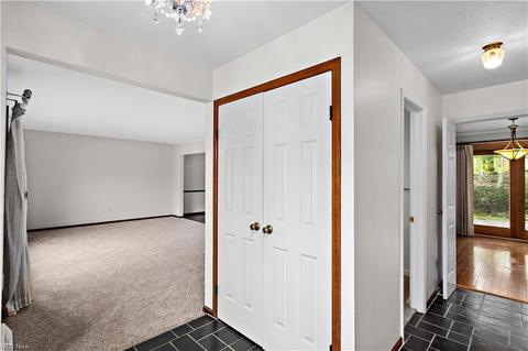 37180 Deer Run, Solon, OH 44139 photo 2