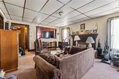 110 Elm St, Struthers, OH 44471 photo 14