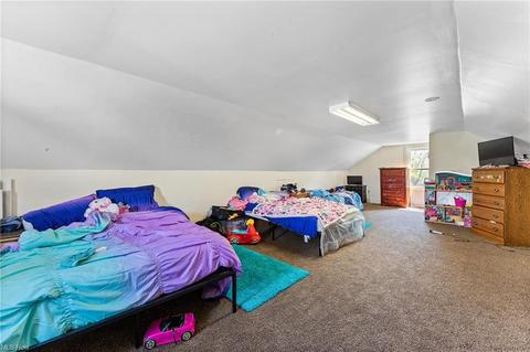 110 Elm St, Struthers, OH 44471 photo 6