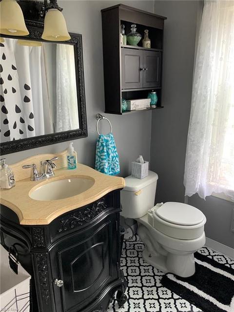 337 Cambridge Ave, Elyria, OH 44035 photo 13