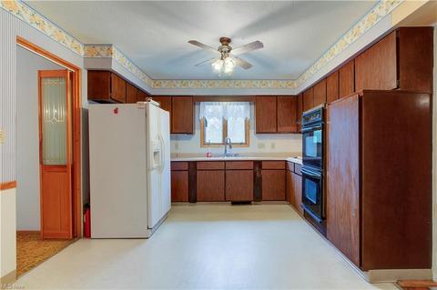 816 Carpenter St, Akron, OH 44310 photo 9