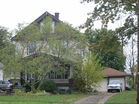 2237 E 31st St, Lorain, OH 44055 photo 1