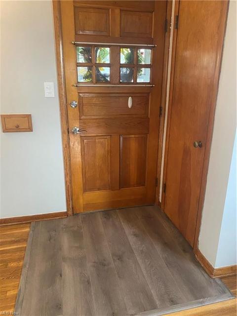 5536 Hauserman Rd, Parma, OH 44130 photo 2