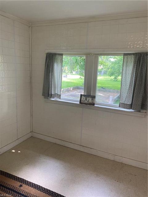 5220 Benefit Ave, Ashtabula, OH 44004 photo 3