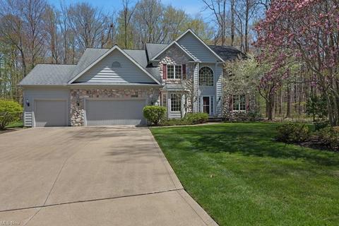 7375 Joseph Dr, Solon, OH 44139 photo 1