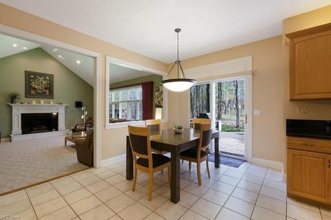 7375 Joseph Dr, Solon, OH 44139 photo 16
