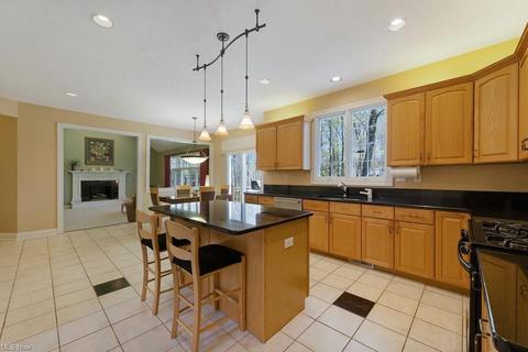 7375 Joseph Dr, Solon, OH 44139 photo 12