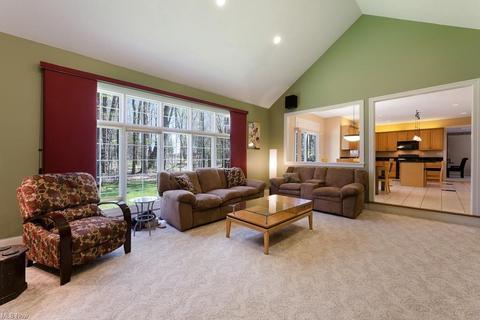 7375 Joseph Dr, Solon, OH 44139 photo 9