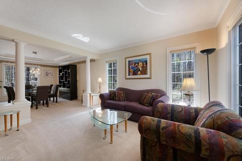 7375 Joseph Dr, Solon, OH 44139 photo 3